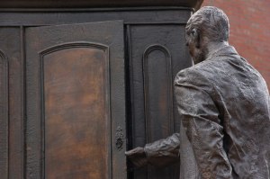 C.S. Lewis Sculpture, Belfast